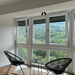 Stan Na Dan 6, Apartment *