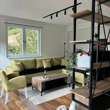 Stan Na Dan 6, Apartment